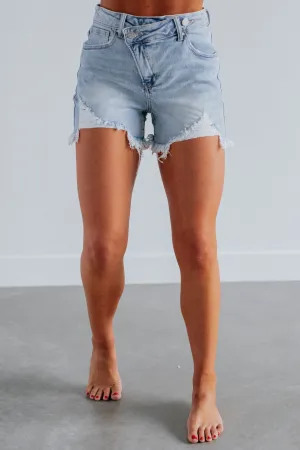 Aliyah Risen Shorts - Light Wash